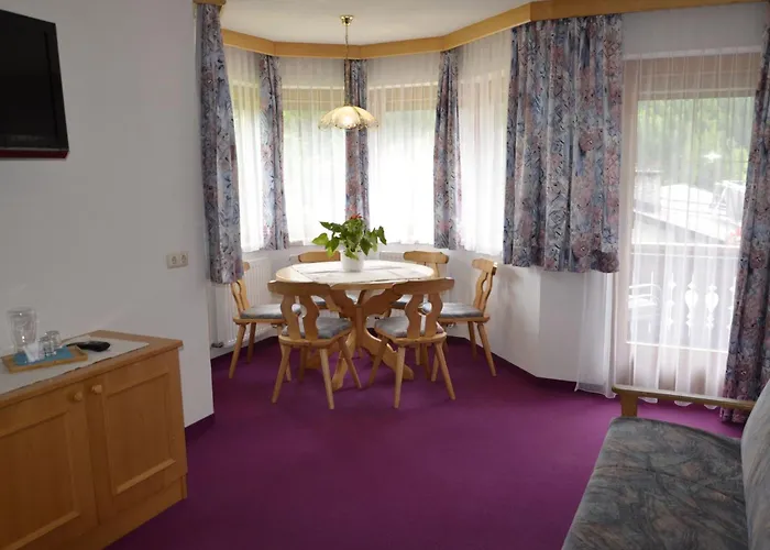 Silvia-2 By Interhome كابل