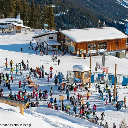 Silvia-2 By Interhome * קאפל